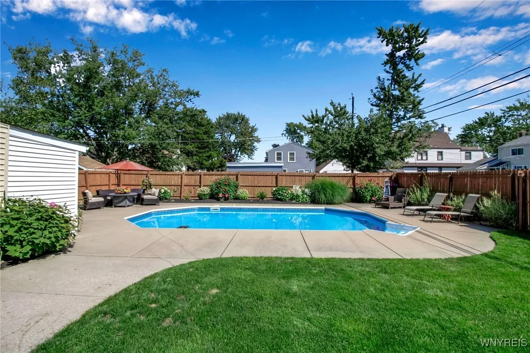 867 Parkhurst Boulevard, Tonawanda-town, New York, Tonawanda, New York 14150, 3 Bedrooms Bedrooms, 7 Rooms Rooms,2 BathroomsBathrooms,Residential,Closed,867 Parkhurst Boulevard, Tonawanda-town, New York ,0,B1559812