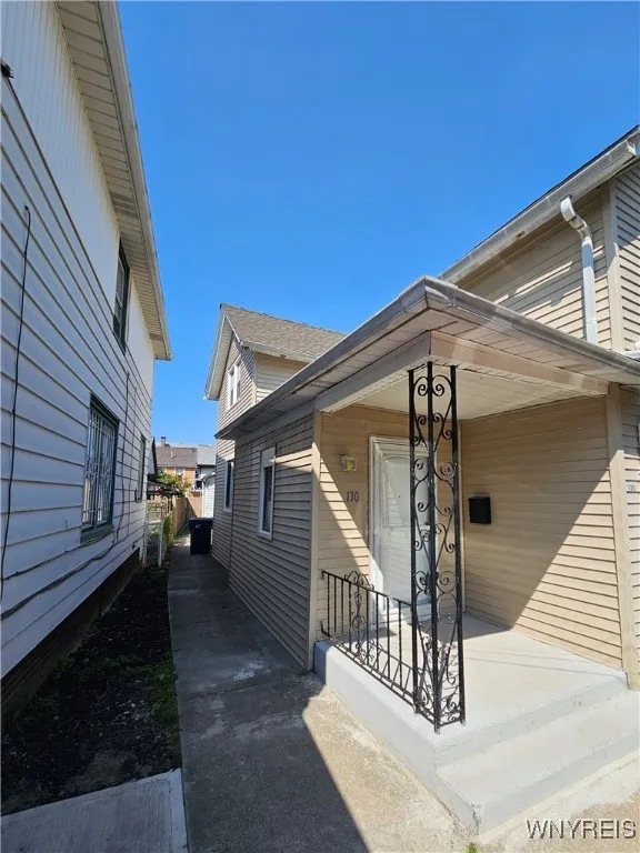 130 Bird Avenue, Buffalo, New York 14213, Buffalo, New York 14213, 5 Bedrooms Bedrooms, 8 Rooms Rooms,1 BathroomBathrooms,Residential,Closed,130 Bird Avenue, Buffalo, New York 14213,0,B1559333