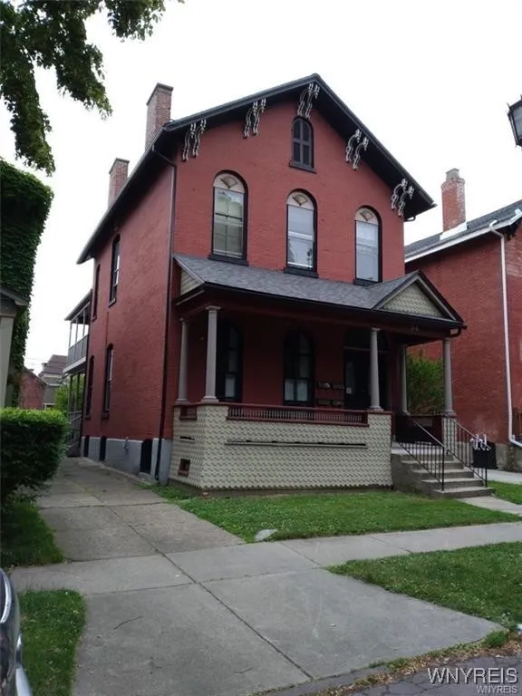 54 Park Street Lower Rear, Buffalo, New York 14201, Buffalo, New York 14201, 1 Bedroom Bedrooms, 3 Rooms Rooms,1 BathroomBathrooms,Residential Lease,Closed,54 Park Street Lower Rear, Buffalo, New York 14201,0,B1560074