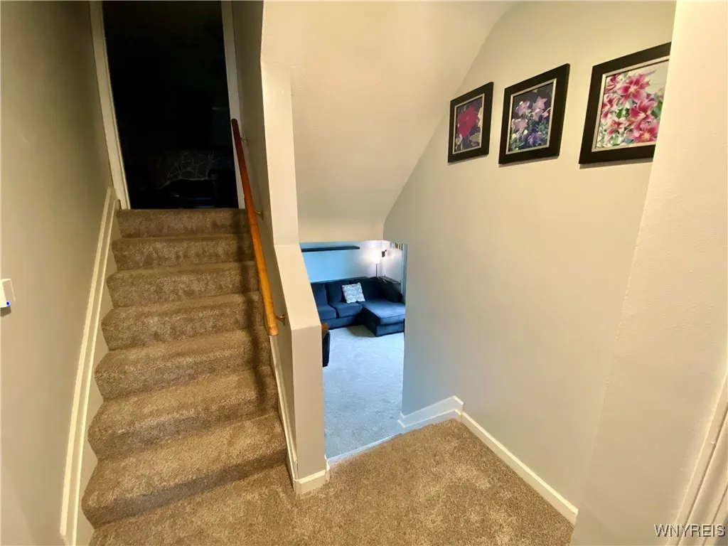Stairway to the 3rd level.