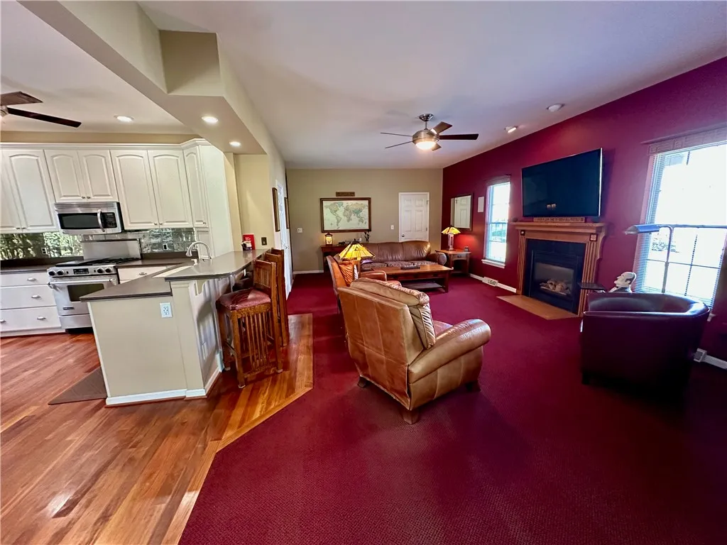 60 Sawgrass Court, Hamburg, New York 14075, Hamburg, New York 14075, 3 Bedrooms Bedrooms, 7 Rooms Rooms,3 BathroomsBathrooms,Residential,Closed,60 Sawgrass Court, Hamburg, New York 14075,0,R1560341