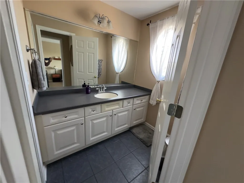 60 Sawgrass Court, Hamburg, New York 14075, Hamburg, New York 14075, 3 Bedrooms Bedrooms, 7 Rooms Rooms,3 BathroomsBathrooms,Residential,Closed,60 Sawgrass Court, Hamburg, New York 14075,0,R1560341