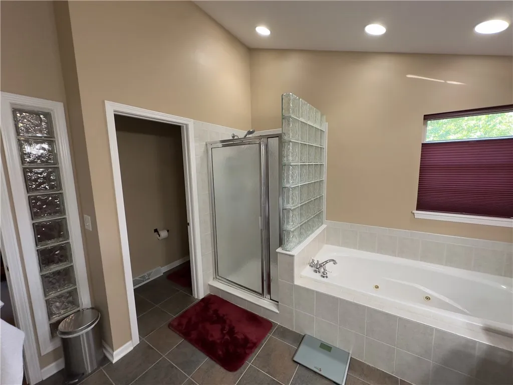 60 Sawgrass Court, Hamburg, New York 14075, Hamburg, New York 14075, 3 Bedrooms Bedrooms, 7 Rooms Rooms,3 BathroomsBathrooms,Residential,Closed,60 Sawgrass Court, Hamburg, New York 14075,0,R1560341