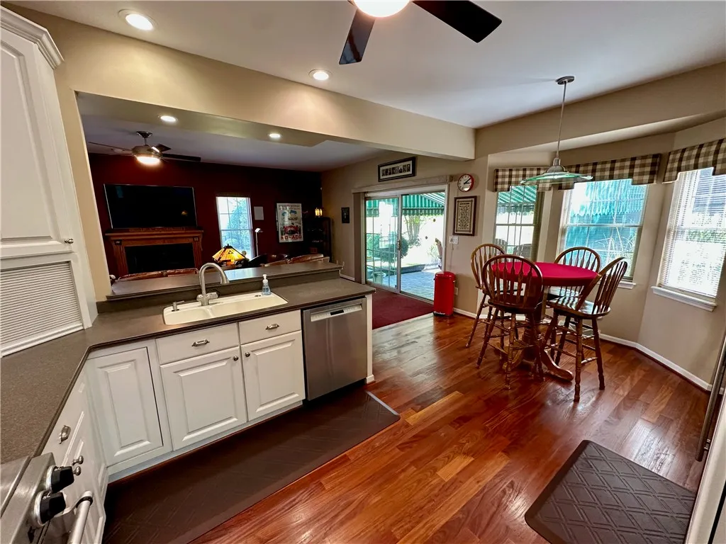 60 Sawgrass Court, Hamburg, New York 14075, Hamburg, New York 14075, 3 Bedrooms Bedrooms, 7 Rooms Rooms,3 BathroomsBathrooms,Residential,Closed,60 Sawgrass Court, Hamburg, New York 14075,0,R1560341