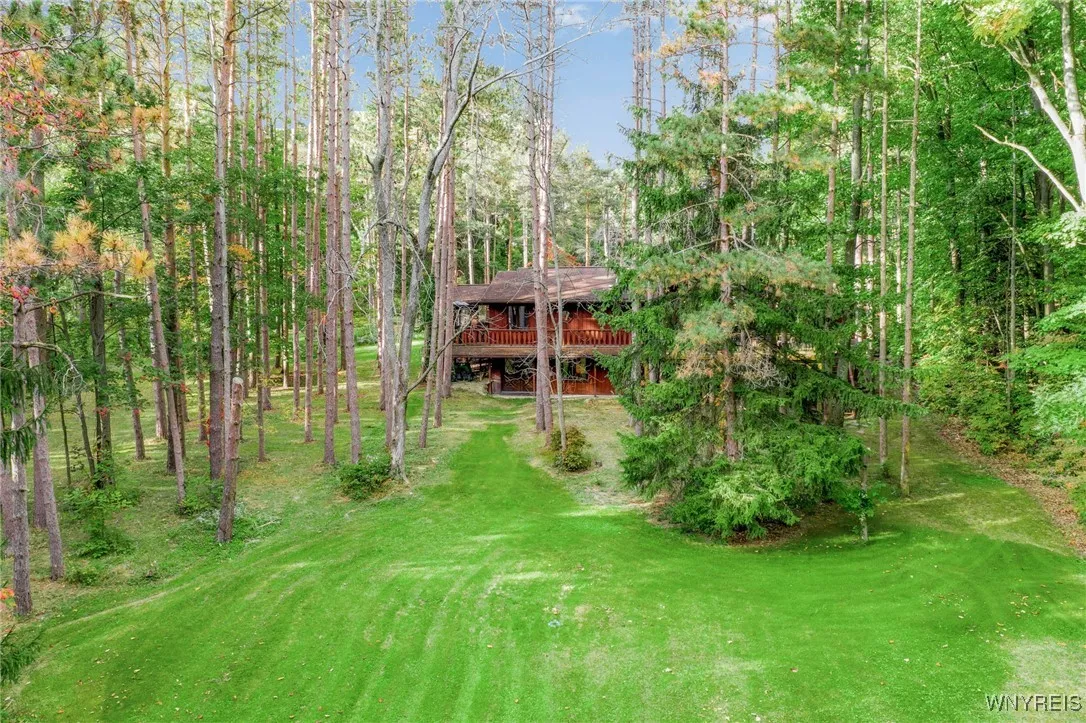 6069 Bunting Road, Orchard Park, New York 14127, Orchard Park, New York 14127, 5 Bedrooms Bedrooms, 12 Rooms Rooms,3 BathroomsBathrooms,Residential,Closed,6069 Bunting Road, Orchard Park, New York 14127,0,B1560388