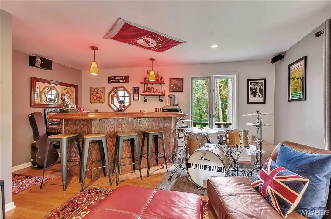 6069 Bunting Road, Orchard Park, New York 14127, Orchard Park, New York 14127, 5 Bedrooms Bedrooms, 12 Rooms Rooms,3 BathroomsBathrooms,Residential,Closed,6069 Bunting Road, Orchard Park, New York 14127,0,B1560388