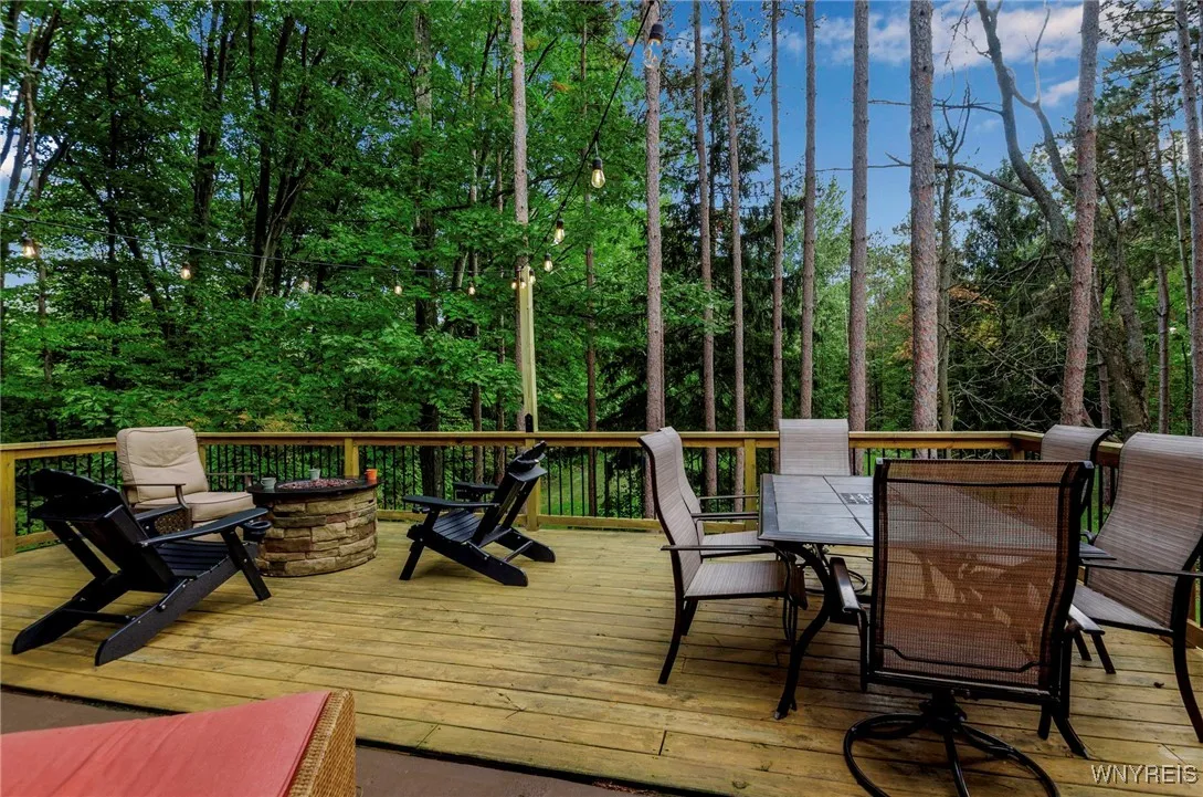 6069 Bunting Road, Orchard Park, New York 14127, Orchard Park, New York 14127, 5 Bedrooms Bedrooms, 12 Rooms Rooms,3 BathroomsBathrooms,Residential,Closed,6069 Bunting Road, Orchard Park, New York 14127,0,B1560388