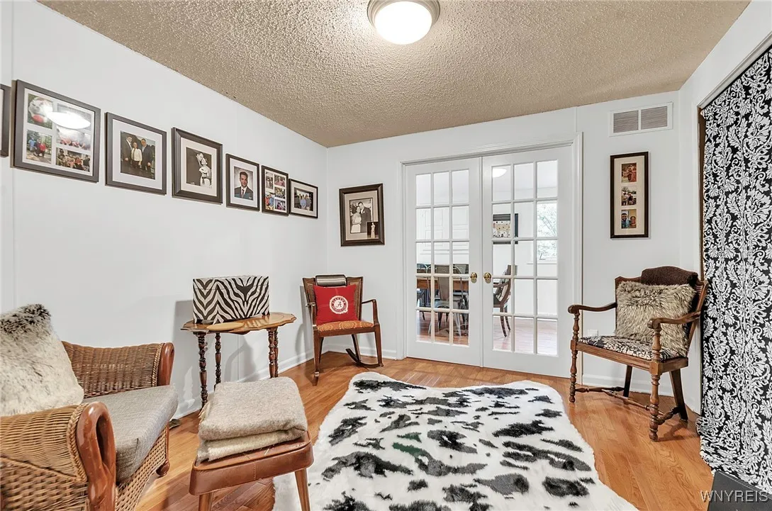 6069 Bunting Road, Orchard Park, New York 14127, Orchard Park, New York 14127, 5 Bedrooms Bedrooms, 12 Rooms Rooms,3 BathroomsBathrooms,Residential,Closed,6069 Bunting Road, Orchard Park, New York 14127,0,B1560388