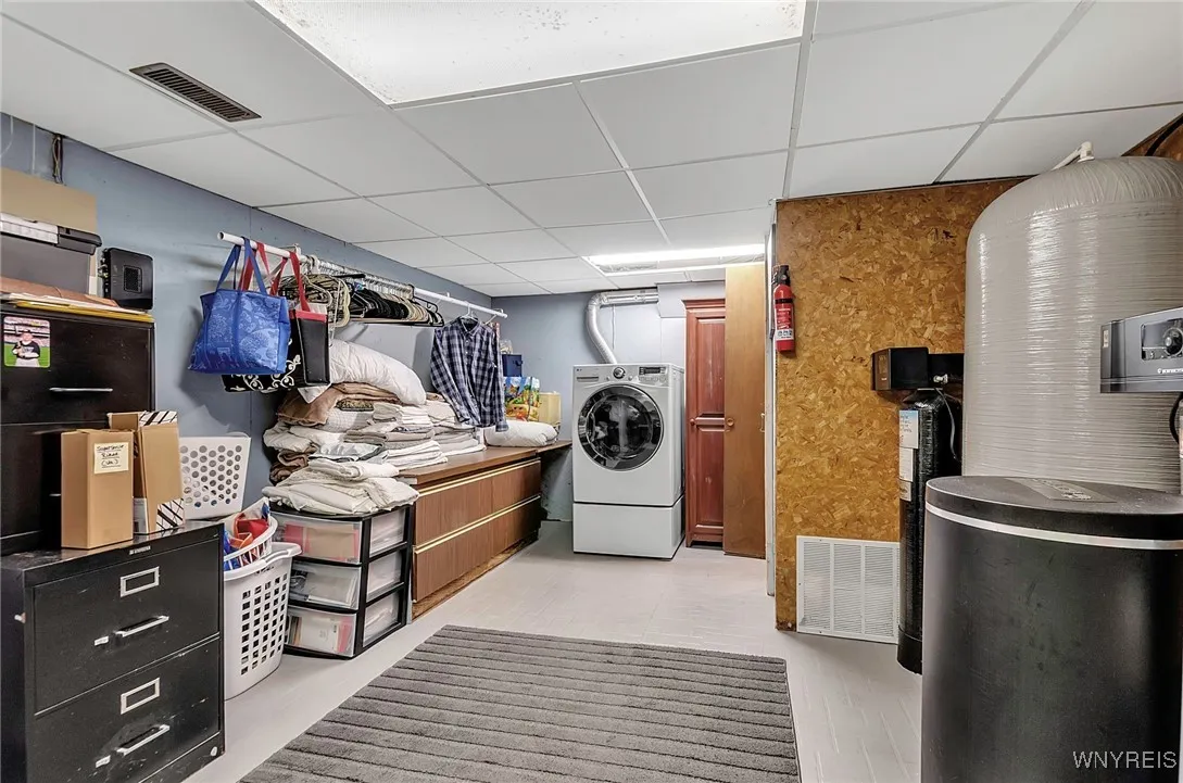 6069 Bunting Road, Orchard Park, New York 14127, Orchard Park, New York 14127, 5 Bedrooms Bedrooms, 12 Rooms Rooms,3 BathroomsBathrooms,Residential,Closed,6069 Bunting Road, Orchard Park, New York 14127,0,B1560388
