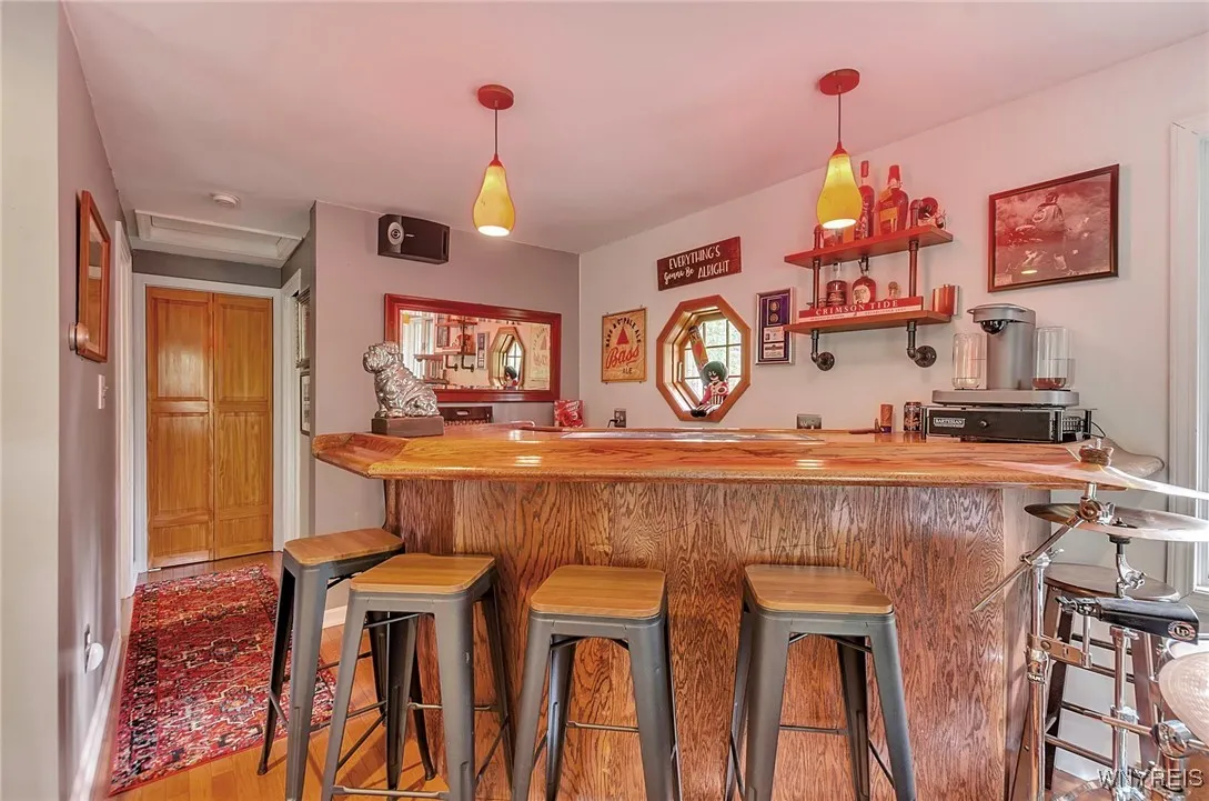 6069 Bunting Road, Orchard Park, New York 14127, Orchard Park, New York 14127, 5 Bedrooms Bedrooms, 12 Rooms Rooms,3 BathroomsBathrooms,Residential,Closed,6069 Bunting Road, Orchard Park, New York 14127,0,B1560388