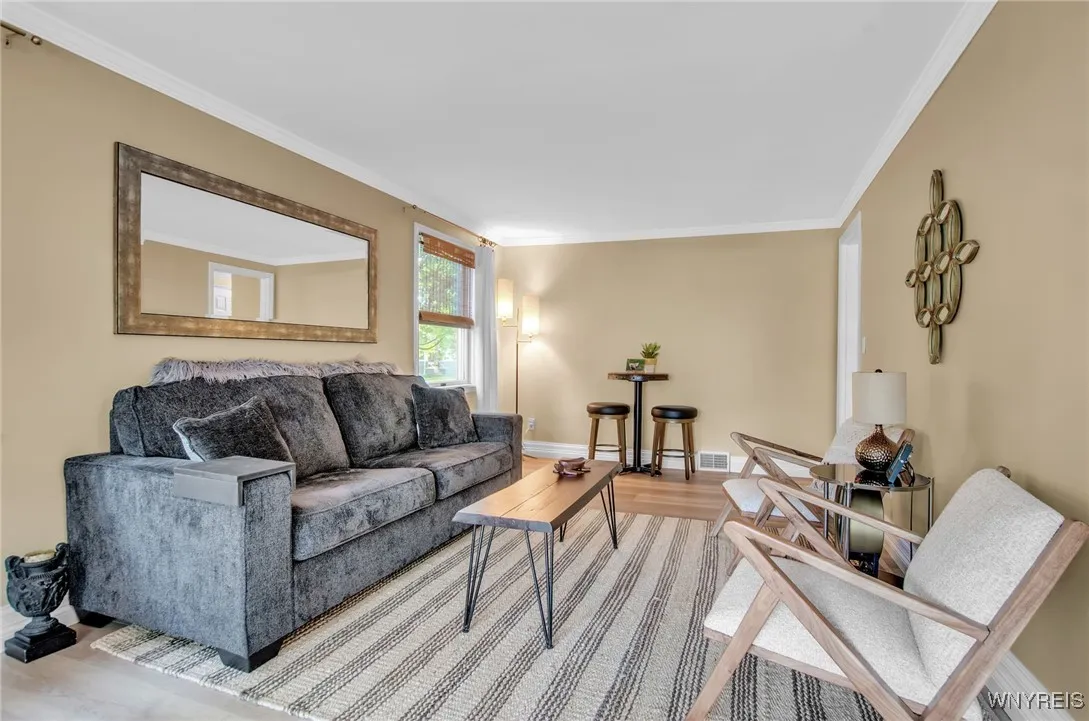 185 Green Street, Aurora, New York 14052, Aurora, New York 14052, 3 Bedrooms Bedrooms, 7 Rooms Rooms,2 BathroomsBathrooms,Residential,Closed,185 Green Street, Aurora, New York 14052,0,B1560272