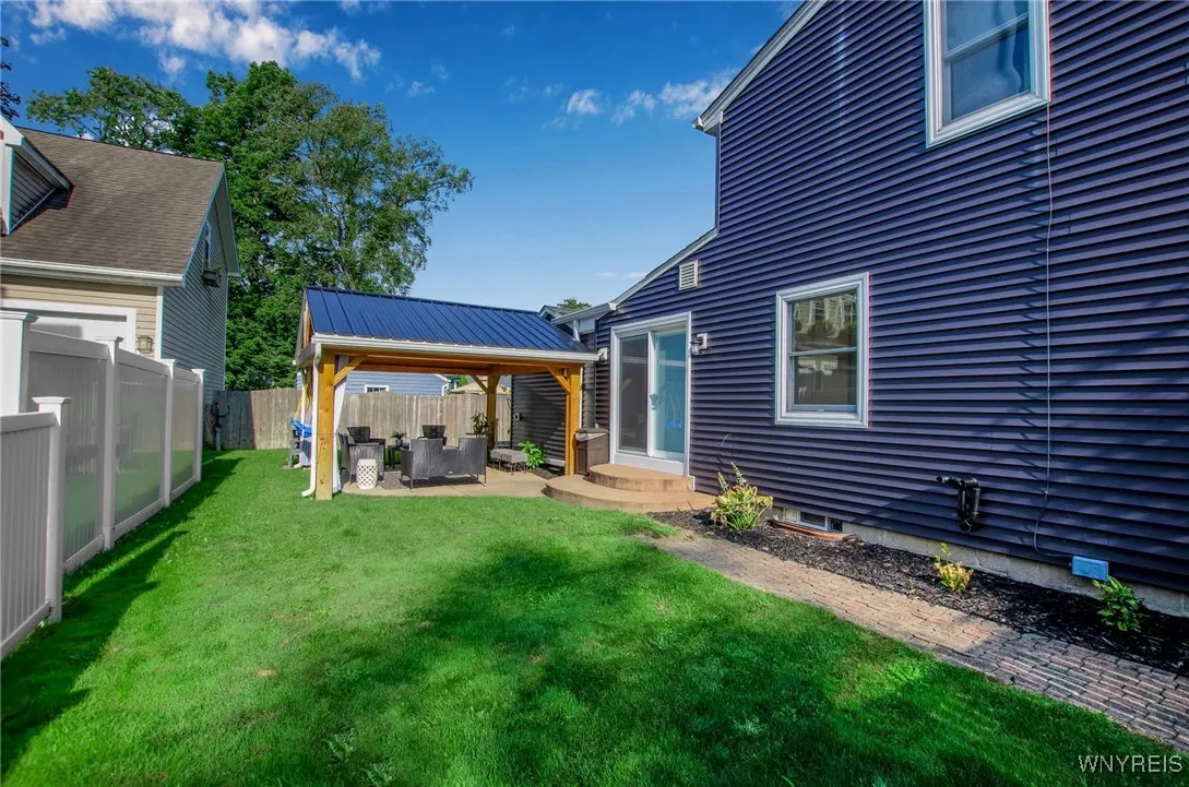 185 Green Street, Aurora, New York 14052, Aurora, New York 14052, 3 Bedrooms Bedrooms, 7 Rooms Rooms,2 BathroomsBathrooms,Residential,Closed,185 Green Street, Aurora, New York 14052,0,B1560272