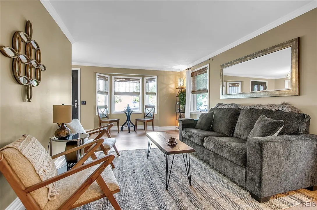 185 Green Street, Aurora, New York 14052, Aurora, New York 14052, 3 Bedrooms Bedrooms, 7 Rooms Rooms,2 BathroomsBathrooms,Residential,Closed,185 Green Street, Aurora, New York 14052,0,B1560272