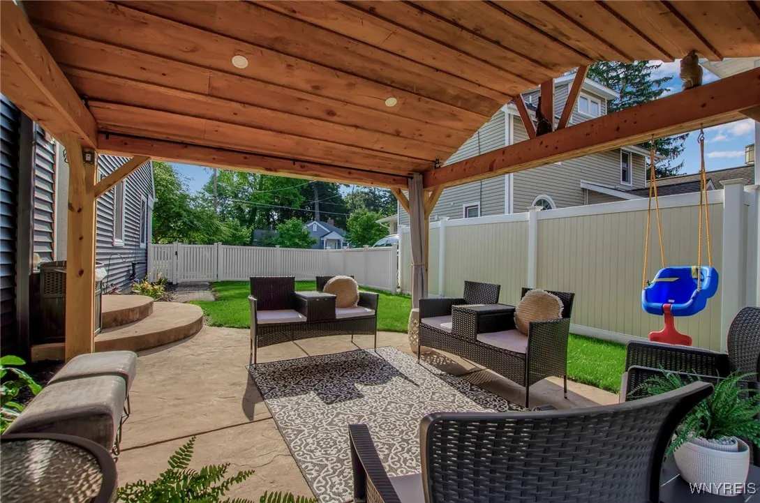 185 Green Street, Aurora, New York 14052, Aurora, New York 14052, 3 Bedrooms Bedrooms, 7 Rooms Rooms,2 BathroomsBathrooms,Residential,Closed,185 Green Street, Aurora, New York 14052,0,B1560272