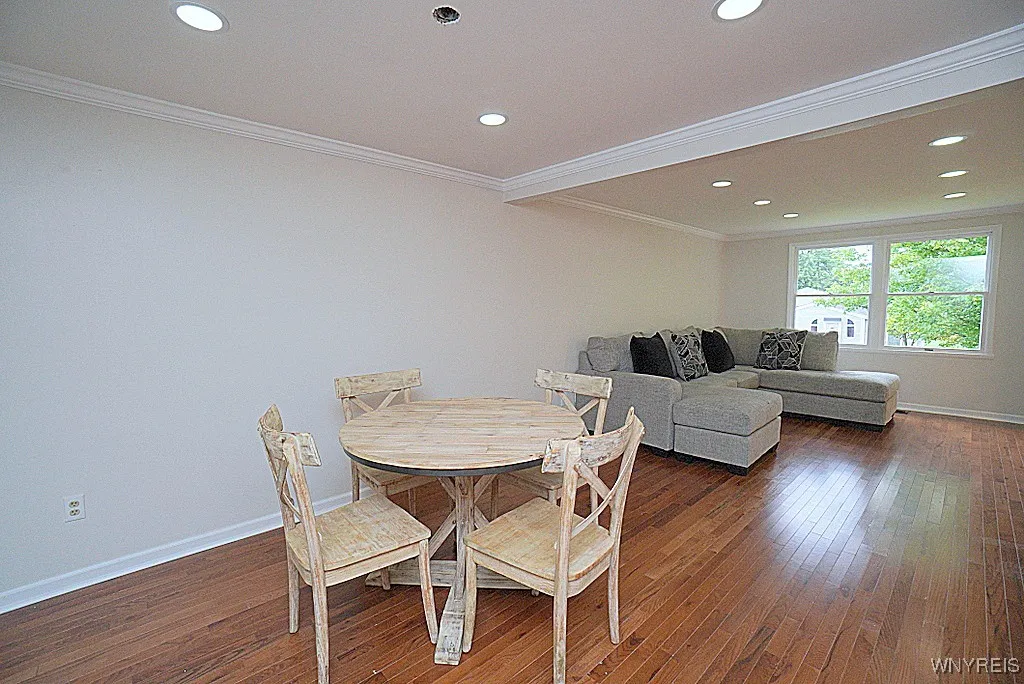 4031 Towers Place, Hamburg, New York 14075, Hamburg, New York 14075, 3 Bedrooms Bedrooms, 10 Rooms Rooms,2 BathroomsBathrooms,Residential,Closed,4031 Towers Place, Hamburg, New York 14075,0,B1560416
