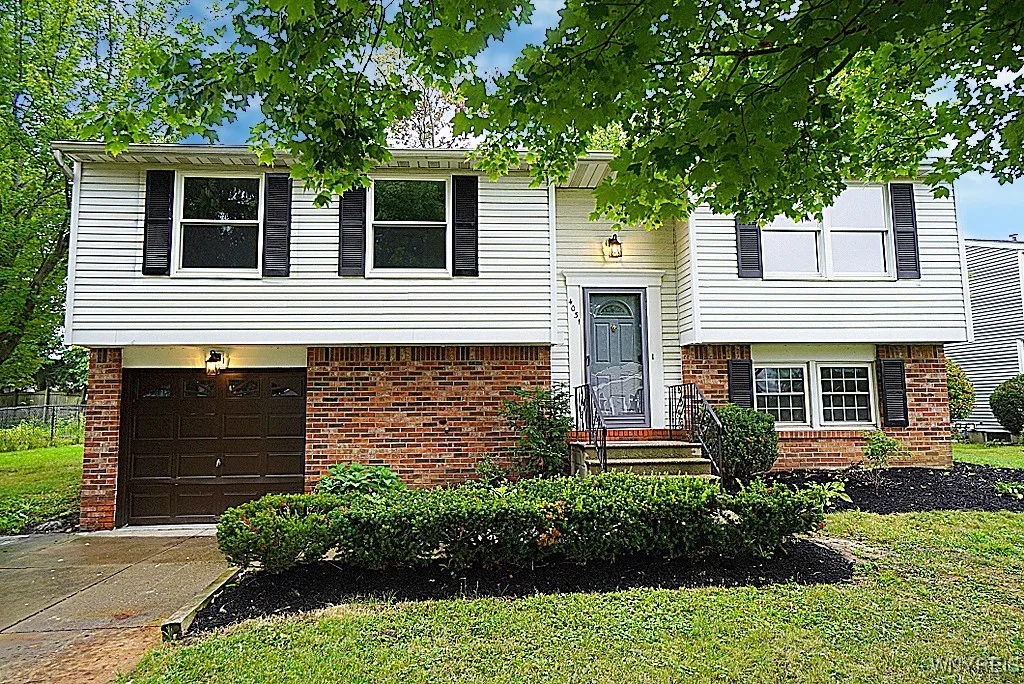 4031 Towers Place, Hamburg, New York 14075, Hamburg, New York 14075, 3 Bedrooms Bedrooms, 10 Rooms Rooms,2 BathroomsBathrooms,Residential,Closed,4031 Towers Place, Hamburg, New York 14075,0,B1560416