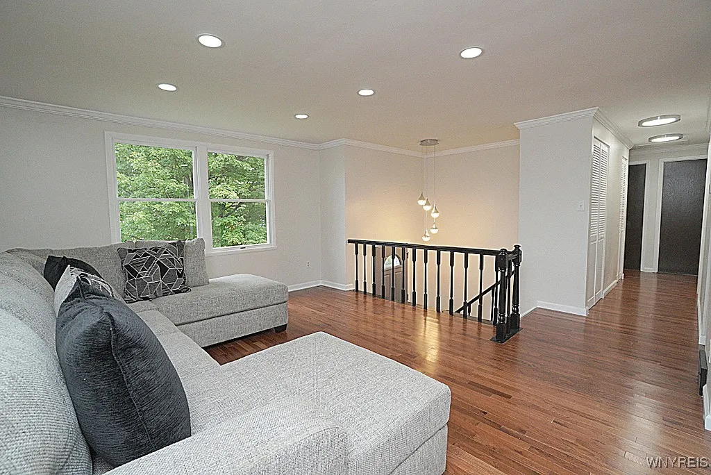 4031 Towers Place, Hamburg, New York 14075, Hamburg, New York 14075, 3 Bedrooms Bedrooms, 10 Rooms Rooms,2 BathroomsBathrooms,Residential,Closed,4031 Towers Place, Hamburg, New York 14075,0,B1560416