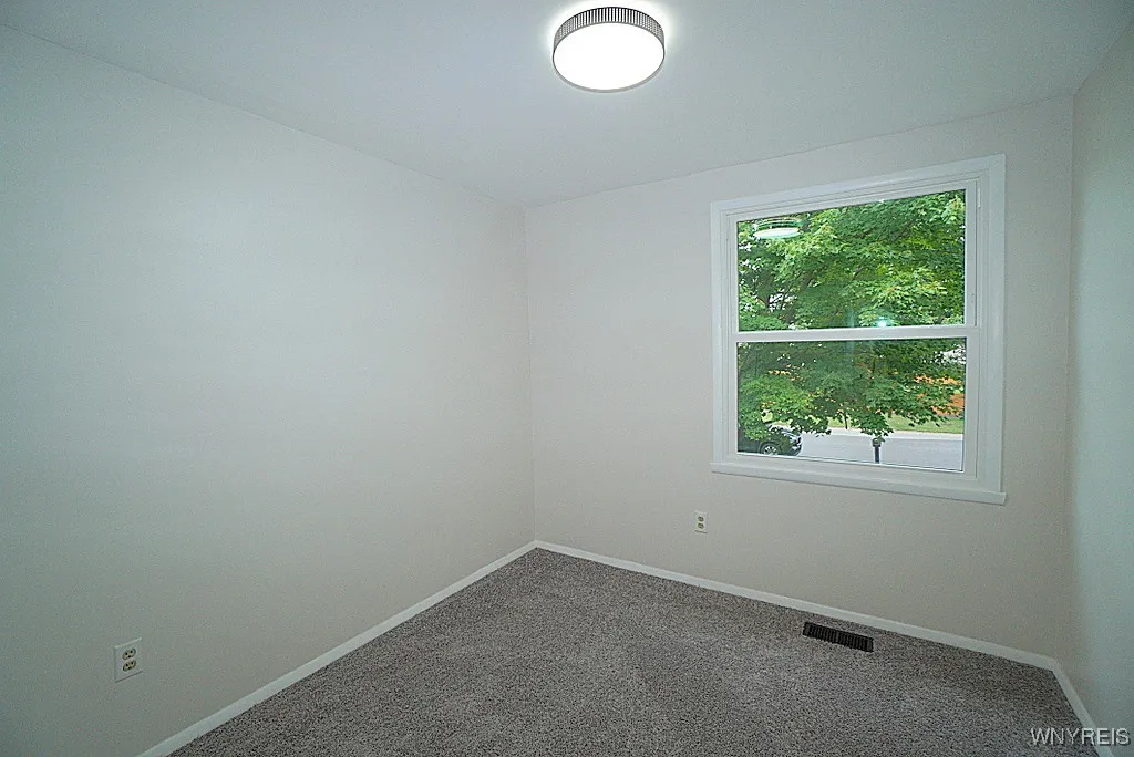 4031 Towers Place, Hamburg, New York 14075, Hamburg, New York 14075, 3 Bedrooms Bedrooms, 10 Rooms Rooms,2 BathroomsBathrooms,Residential,Closed,4031 Towers Place, Hamburg, New York 14075,0,B1560416