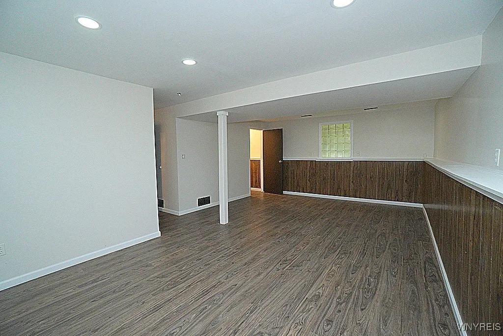 4031 Towers Place, Hamburg, New York 14075, Hamburg, New York 14075, 3 Bedrooms Bedrooms, 10 Rooms Rooms,2 BathroomsBathrooms,Residential,Closed,4031 Towers Place, Hamburg, New York 14075,0,B1560416
