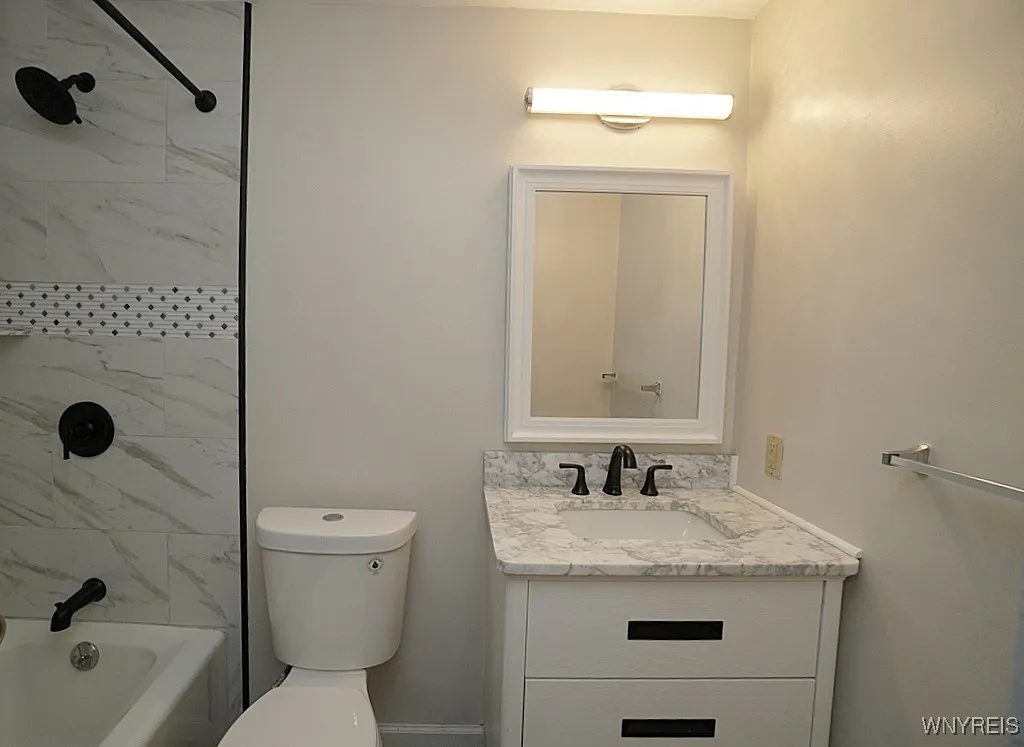 4031 Towers Place, Hamburg, New York 14075, Hamburg, New York 14075, 3 Bedrooms Bedrooms, 10 Rooms Rooms,2 BathroomsBathrooms,Residential,Closed,4031 Towers Place, Hamburg, New York 14075,0,B1560416