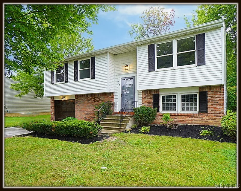 4031 Towers Place, Hamburg, New York 14075, Hamburg, New York 14075, 3 Bedrooms Bedrooms, 10 Rooms Rooms,2 BathroomsBathrooms,Residential,Closed,4031 Towers Place, Hamburg, New York 14075,0,B1560416