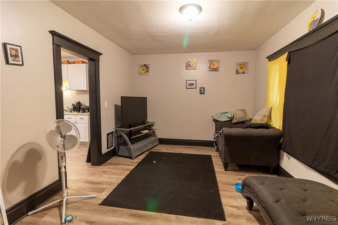 128 Crowley Avenue, Buffalo, New York 14207, Buffalo, New York 14207, 4 Bedrooms Bedrooms, ,2 BathroomsBathrooms,Residential,Closed,128 Crowley Avenue, Buffalo, New York 14207,0,B1560616