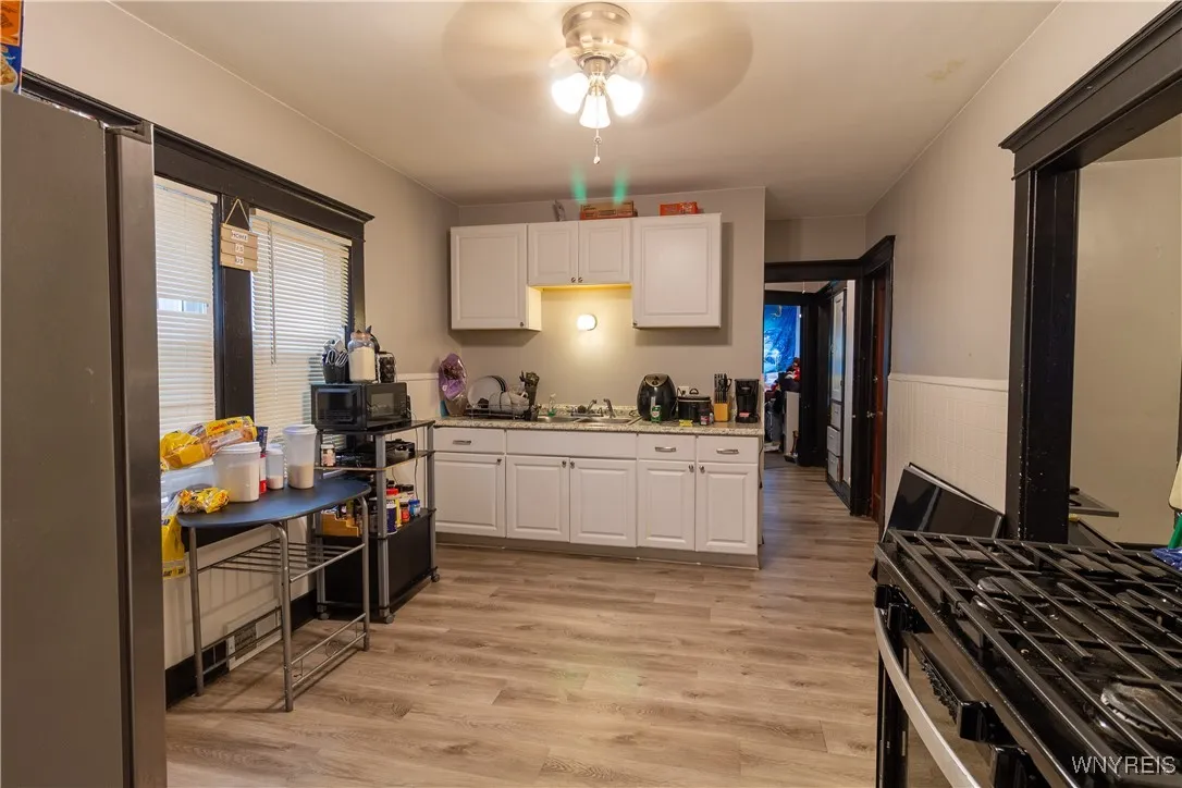 128 Crowley Avenue, Buffalo, New York 14207, Buffalo, New York 14207, 4 Bedrooms Bedrooms, ,2 BathroomsBathrooms,Residential,Closed,128 Crowley Avenue, Buffalo, New York 14207,0,B1560616