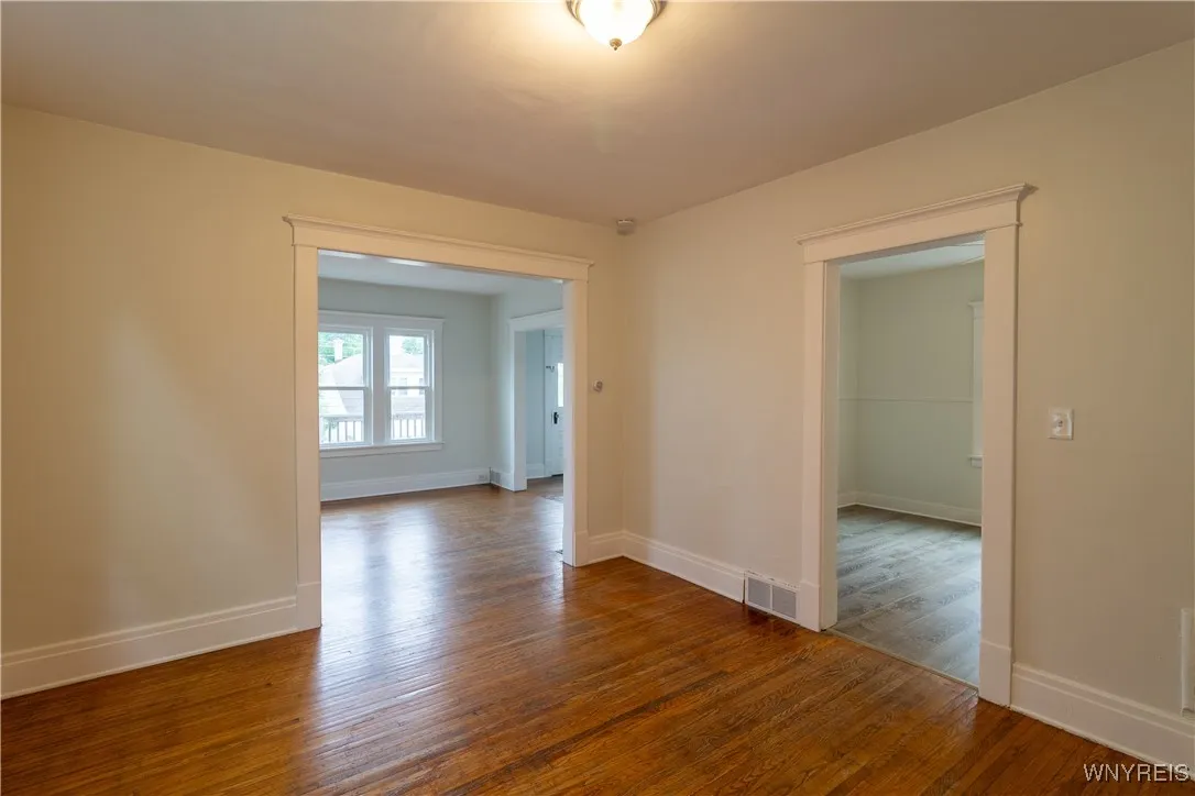 128 Crowley Avenue, Buffalo, New York 14207, Buffalo, New York 14207, 4 Bedrooms Bedrooms, ,2 BathroomsBathrooms,Residential,Closed,128 Crowley Avenue, Buffalo, New York 14207,0,B1560616