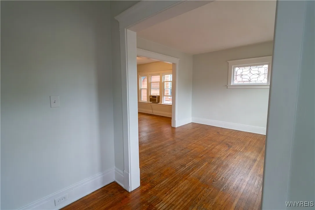 128 Crowley Avenue, Buffalo, New York 14207, Buffalo, New York 14207, 4 Bedrooms Bedrooms, ,2 BathroomsBathrooms,Residential,Closed,128 Crowley Avenue, Buffalo, New York 14207,0,B1560616