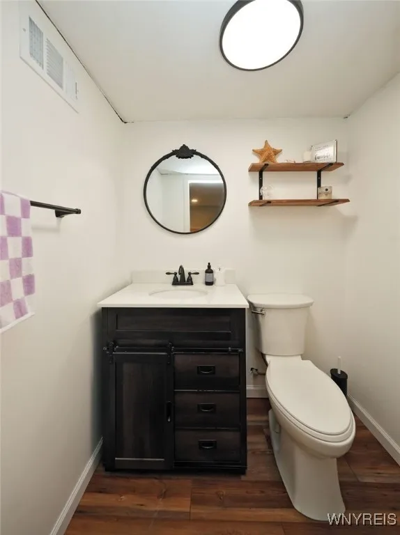 3846 Lynn Drive, Hamburg, New York 14127, Hamburg, New York 14127, 3 Bedrooms Bedrooms, 8 Rooms Rooms,1 BathroomBathrooms,Residential,Closed,3846 Lynn Drive, Hamburg, New York 14127,0,B1560467