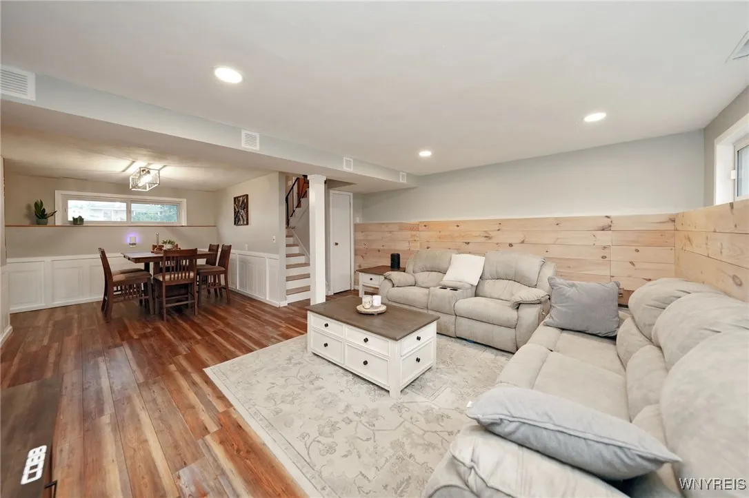 3846 Lynn Drive, Hamburg, New York 14127, Hamburg, New York 14127, 3 Bedrooms Bedrooms, 8 Rooms Rooms,1 BathroomBathrooms,Residential,Closed,3846 Lynn Drive, Hamburg, New York 14127,0,B1560467