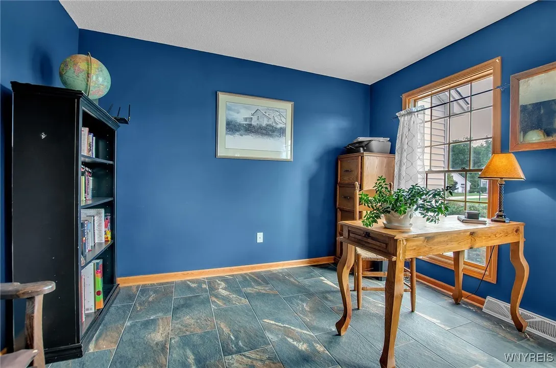9297 Via Cimato Drive, Clarence, New York 14032, Clarence, New York 14032, 4 Bedrooms Bedrooms, 8 Rooms Rooms,2 BathroomsBathrooms,Residential,Closed,9297 Via Cimato Drive, Clarence, New York 14032,0,B1560612