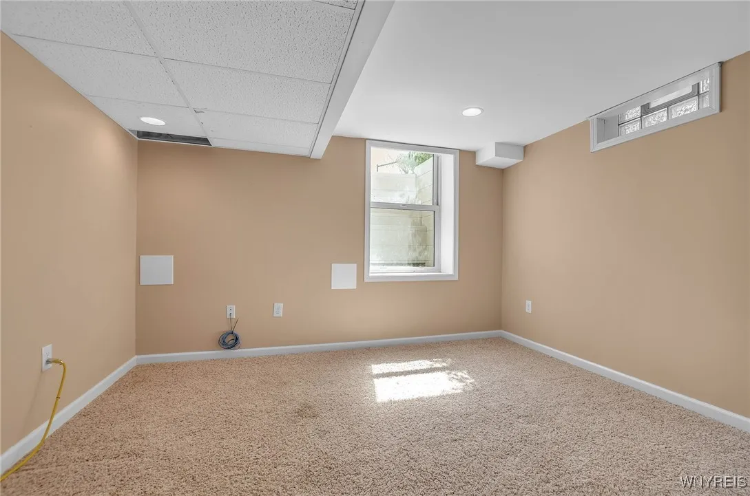 9297 Via Cimato Drive, Clarence, New York 14032, Clarence, New York 14032, 4 Bedrooms Bedrooms, 8 Rooms Rooms,2 BathroomsBathrooms,Residential,Closed,9297 Via Cimato Drive, Clarence, New York 14032,0,B1560612
