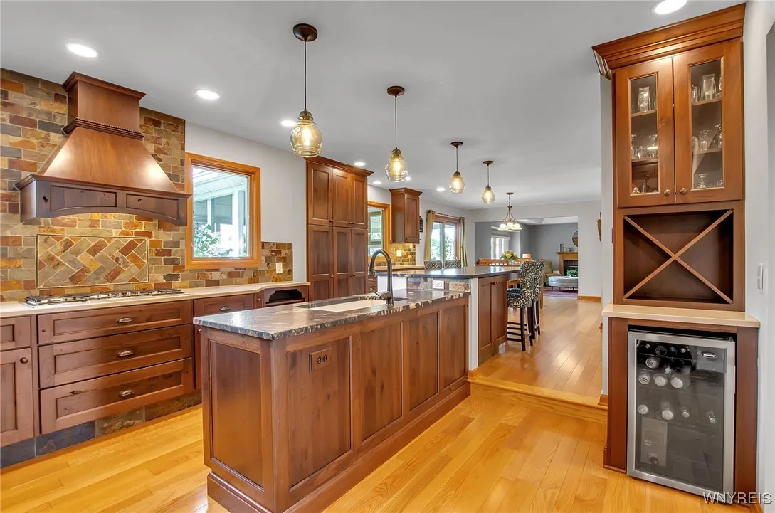 9297 Via Cimato Drive, Clarence, New York 14032, Clarence, New York 14032, 4 Bedrooms Bedrooms, 8 Rooms Rooms,2 BathroomsBathrooms,Residential,Closed,9297 Via Cimato Drive, Clarence, New York 14032,0,B1560612