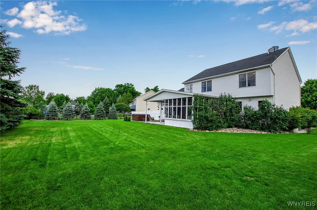 9297 Via Cimato Drive, Clarence, New York 14032, Clarence, New York 14032, 4 Bedrooms Bedrooms, 8 Rooms Rooms,2 BathroomsBathrooms,Residential,Closed,9297 Via Cimato Drive, Clarence, New York 14032,0,B1560612
