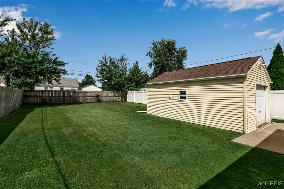 626 Highland Avenue, Tonawanda-town, New York 1422, Tonawanda, New York 14223, 3 Bedrooms Bedrooms, 6 Rooms Rooms,1 BathroomBathrooms,Residential,Closed,626 Highland Avenue, Tonawanda-town, New York 1422,0,B1560916