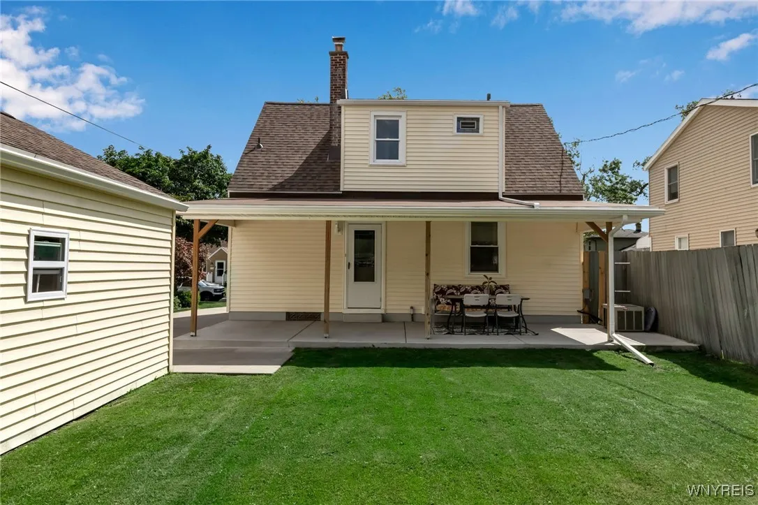 626 Highland Avenue, Tonawanda-town, New York 1422, Tonawanda, New York 14223, 3 Bedrooms Bedrooms, 6 Rooms Rooms,1 BathroomBathrooms,Residential,Closed,626 Highland Avenue, Tonawanda-town, New York 1422,0,B1560916