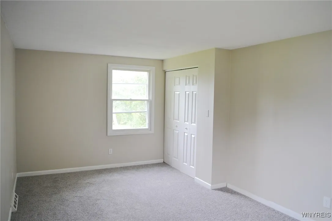213 Carriage Park, West Seneca, New York 14224, West Seneca, New York 14224, 3 Bedrooms Bedrooms, 6 Rooms Rooms,1 BathroomBathrooms,Residential,Closed,213 Carriage Park, West Seneca, New York 14224,0,B1560986