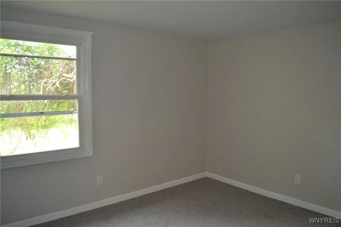 213 Carriage Park, West Seneca, New York 14224, West Seneca, New York 14224, 3 Bedrooms Bedrooms, 6 Rooms Rooms,1 BathroomBathrooms,Residential,Closed,213 Carriage Park, West Seneca, New York 14224,0,B1560986