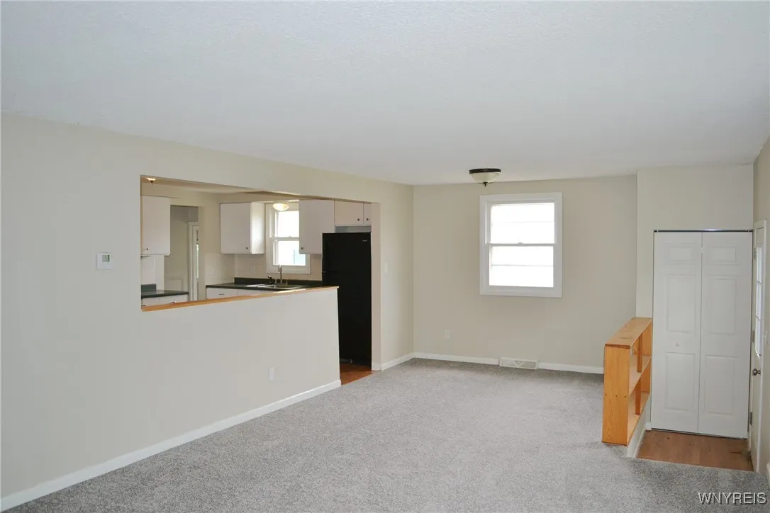 213 Carriage Park, West Seneca, New York 14224, West Seneca, New York 14224, 3 Bedrooms Bedrooms, 6 Rooms Rooms,1 BathroomBathrooms,Residential,Closed,213 Carriage Park, West Seneca, New York 14224,0,B1560986