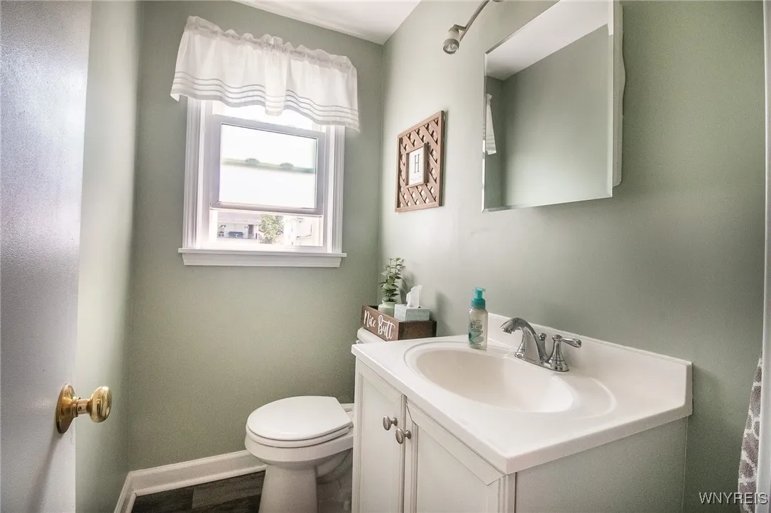 106 North End Avenue, Tonawanda-town, New York 142, Tonawanda, New York 14217, 3 Bedrooms Bedrooms, 6 Rooms Rooms,1 BathroomBathrooms,Residential,Closed,106 North End Avenue, Tonawanda-town, New York 142,0,B1561252