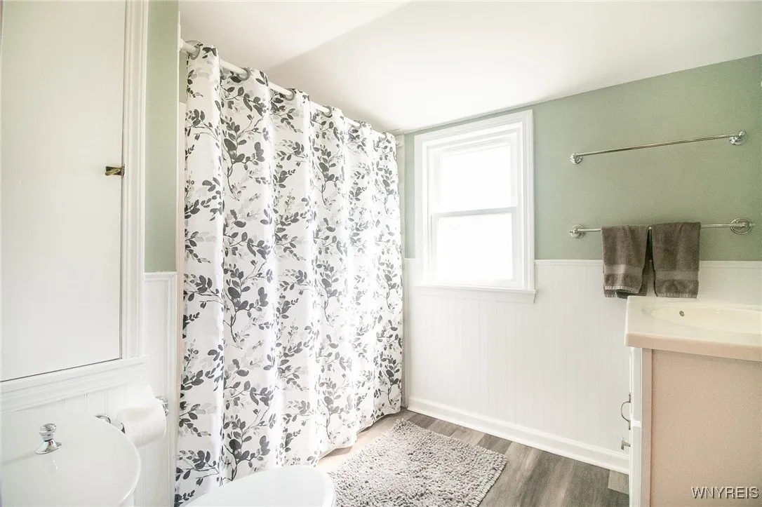 106 North End Avenue, Tonawanda-town, New York 142, Tonawanda, New York 14217, 3 Bedrooms Bedrooms, 6 Rooms Rooms,1 BathroomBathrooms,Residential,Closed,106 North End Avenue, Tonawanda-town, New York 142,0,B1561252