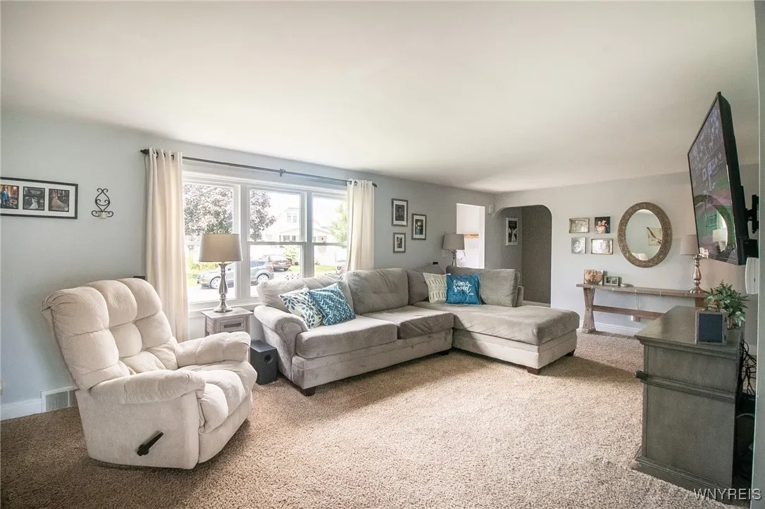 106 North End Avenue, Tonawanda-town, New York 142, Tonawanda, New York 14217, 3 Bedrooms Bedrooms, 6 Rooms Rooms,1 BathroomBathrooms,Residential,Closed,106 North End Avenue, Tonawanda-town, New York 142,0,B1561252