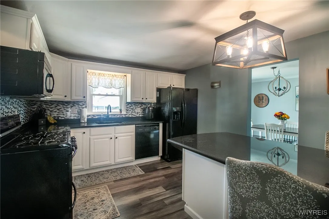 106 North End Avenue, Tonawanda-town, New York 142, Tonawanda, New York 14217, 3 Bedrooms Bedrooms, 6 Rooms Rooms,1 BathroomBathrooms,Residential,Closed,106 North End Avenue, Tonawanda-town, New York 142,0,B1561252