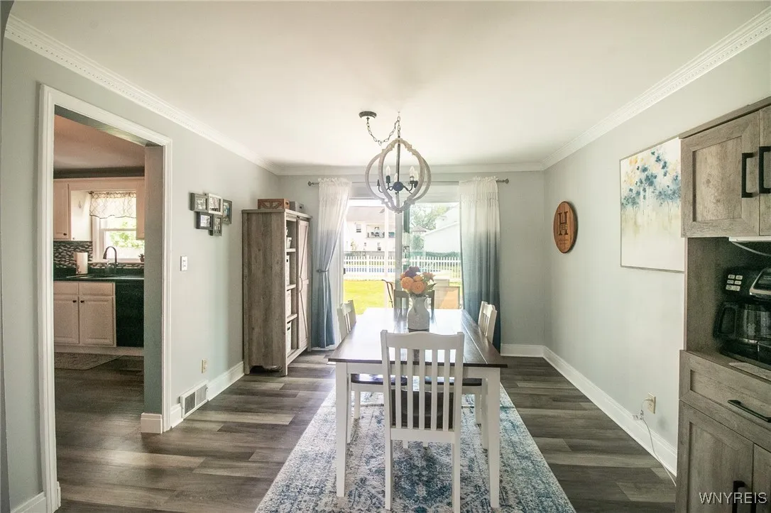 106 North End Avenue, Tonawanda-town, New York 142, Tonawanda, New York 14217, 3 Bedrooms Bedrooms, 6 Rooms Rooms,1 BathroomBathrooms,Residential,Closed,106 North End Avenue, Tonawanda-town, New York 142,0,B1561252