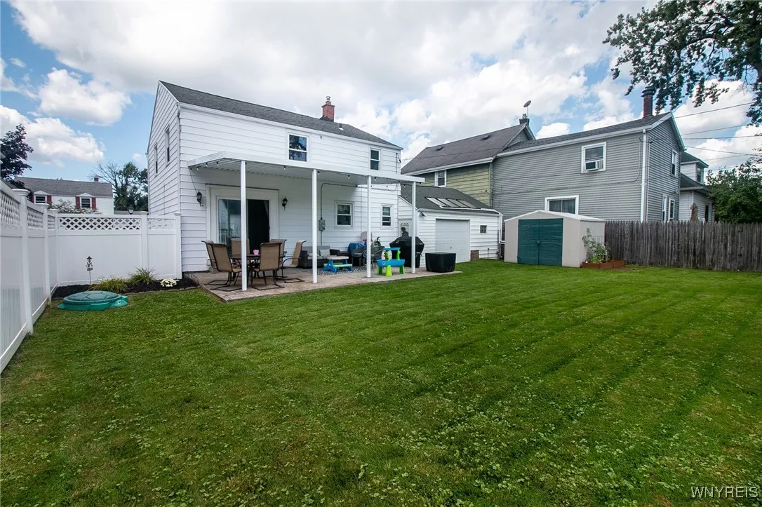 106 North End Avenue, Tonawanda-town, New York 142, Tonawanda, New York 14217, 3 Bedrooms Bedrooms, 6 Rooms Rooms,1 BathroomBathrooms,Residential,Closed,106 North End Avenue, Tonawanda-town, New York 142,0,B1561252