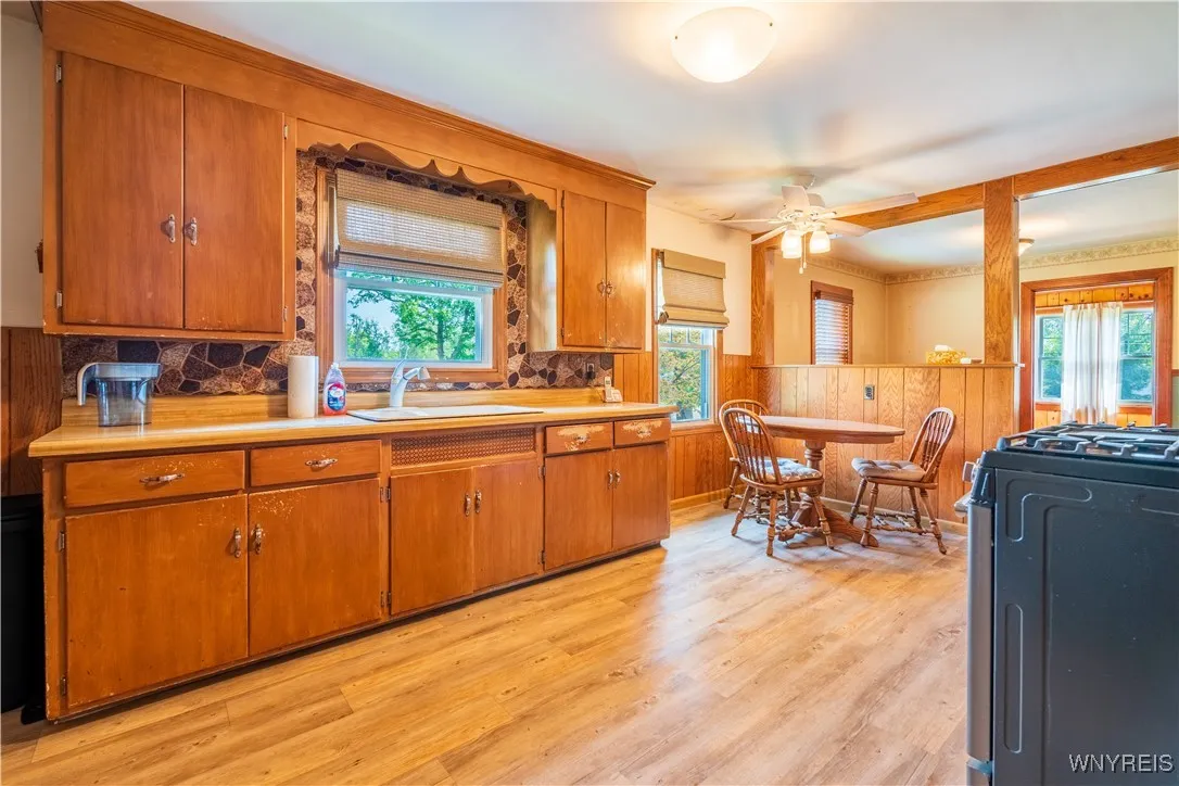 4786 Clinton Street, West Seneca, New York 14224, West Seneca, New York 14224, 3 Bedrooms Bedrooms, 5 Rooms Rooms,1 BathroomBathrooms,Residential,Closed,4786 Clinton Street, West Seneca, New York 14224,0,B1561283