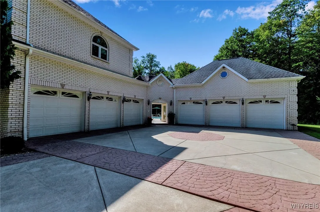 7 Woodcrest Drive, Aurora, New York 14127, Aurora, New York 14127, 4 Bedrooms Bedrooms, 10 Rooms Rooms,5 BathroomsBathrooms,Residential,For Sale,7 Woodcrest Drive, Aurora, New York 14127,0,B1561331