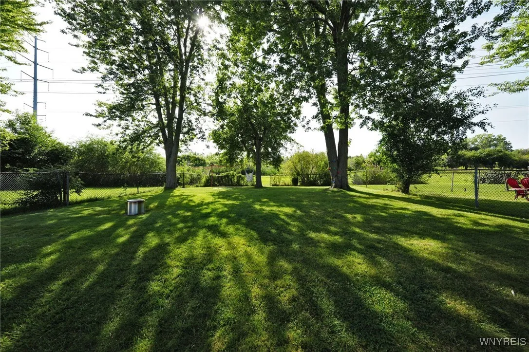 4989 Morgan Parkway, Hamburg, New York 14075, Hamburg, New York 14075, 3 Bedrooms Bedrooms, 6 Rooms Rooms,1 BathroomBathrooms,Residential,Closed,4989 Morgan Parkway, Hamburg, New York 14075,0,B1561400