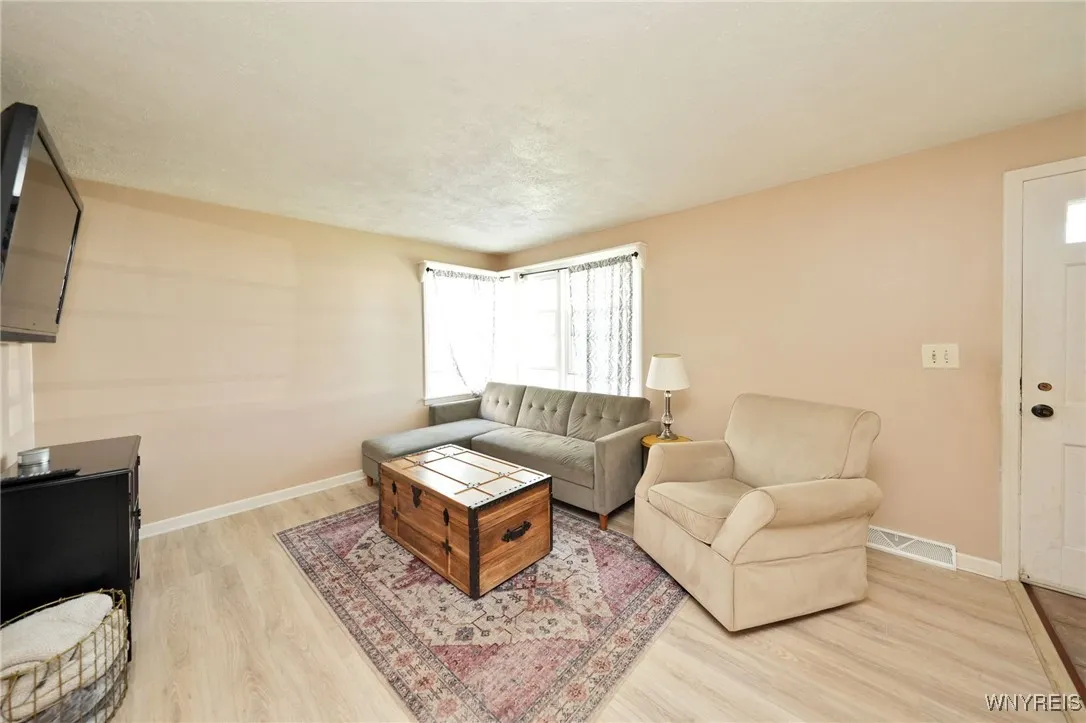 4989 Morgan Parkway, Hamburg, New York 14075, Hamburg, New York 14075, 3 Bedrooms Bedrooms, 6 Rooms Rooms,1 BathroomBathrooms,Residential,Closed,4989 Morgan Parkway, Hamburg, New York 14075,0,B1561400